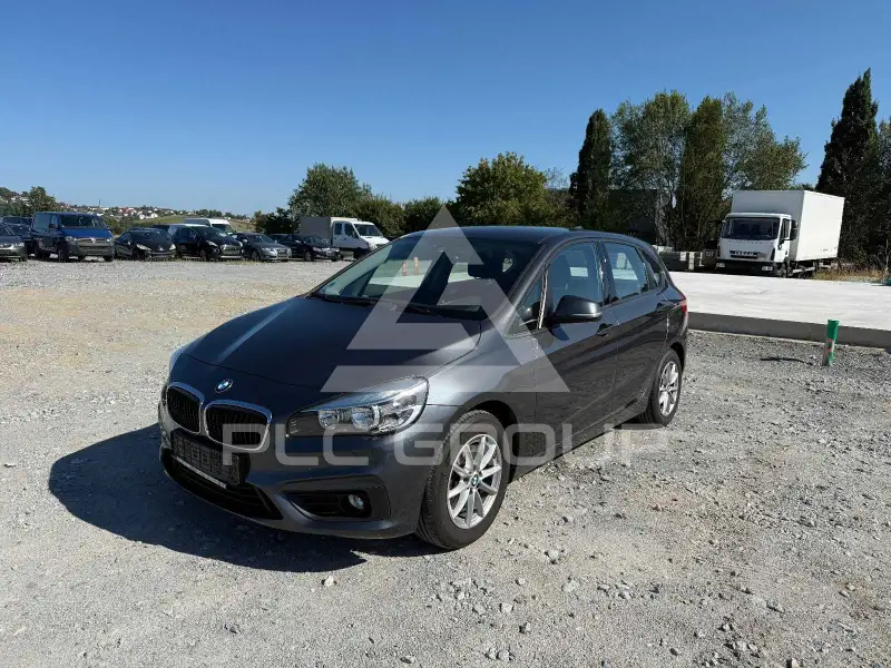 2015 BMW 218