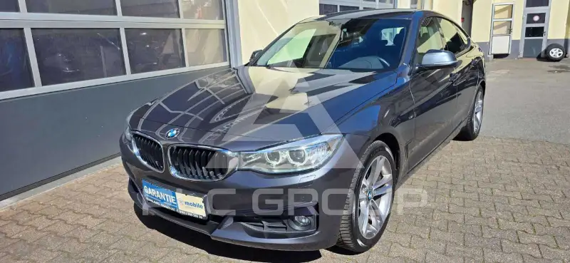 2015 BMW 320