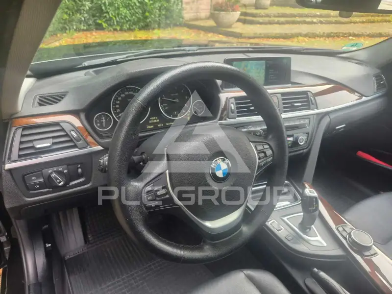 2015 BMW 320