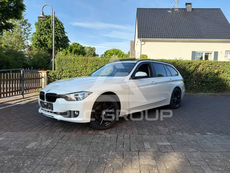 2015 BMW 320