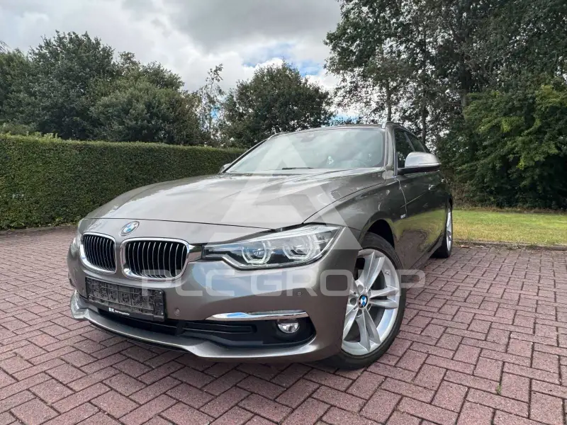 2015 BMW 320