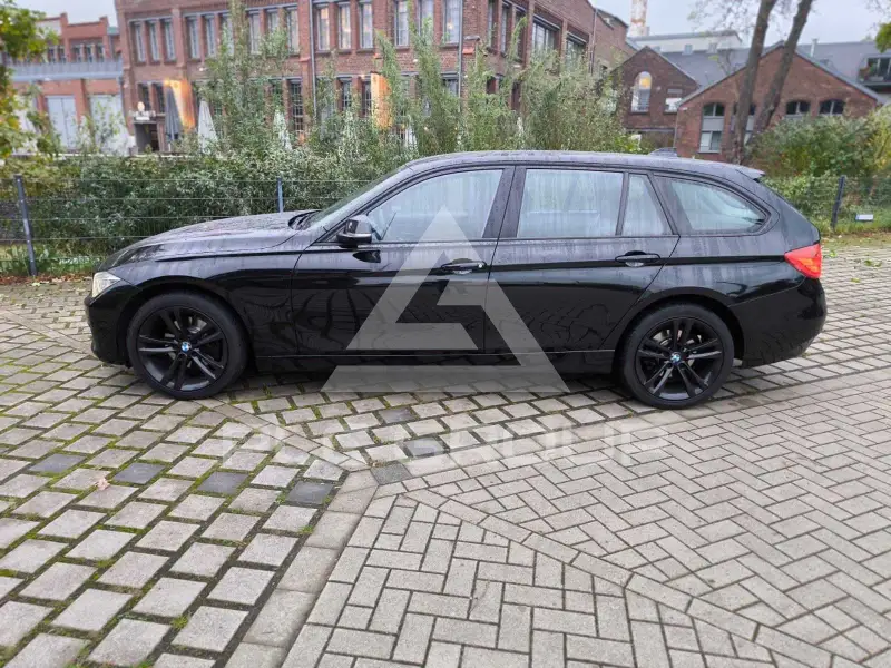 2015 BMW 320