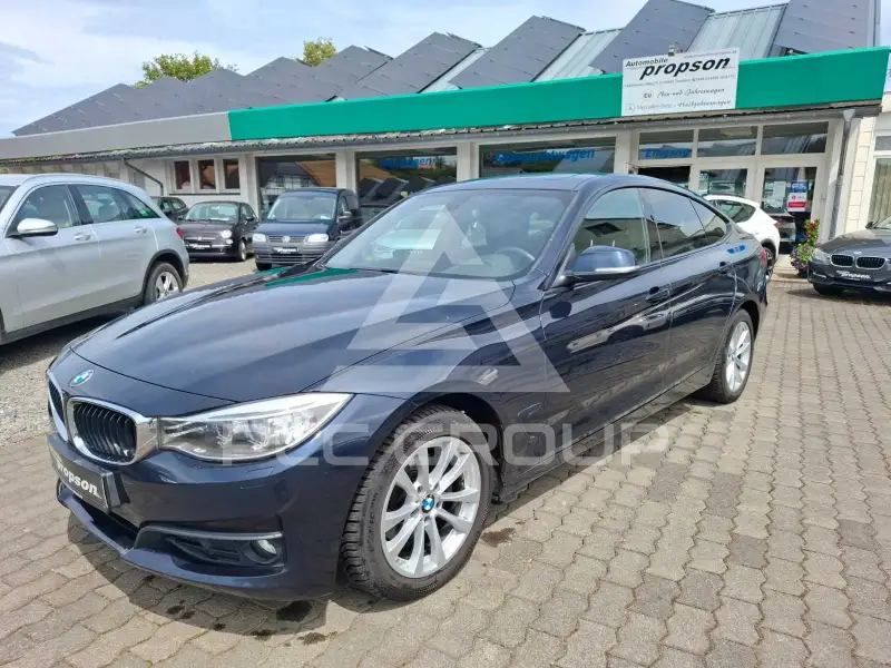 2015 BMW 320