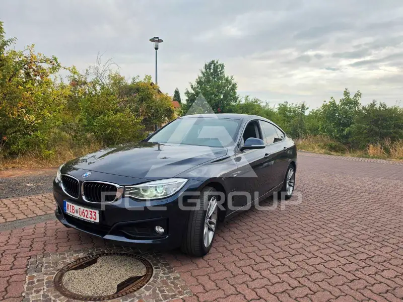 2015 BMW 320