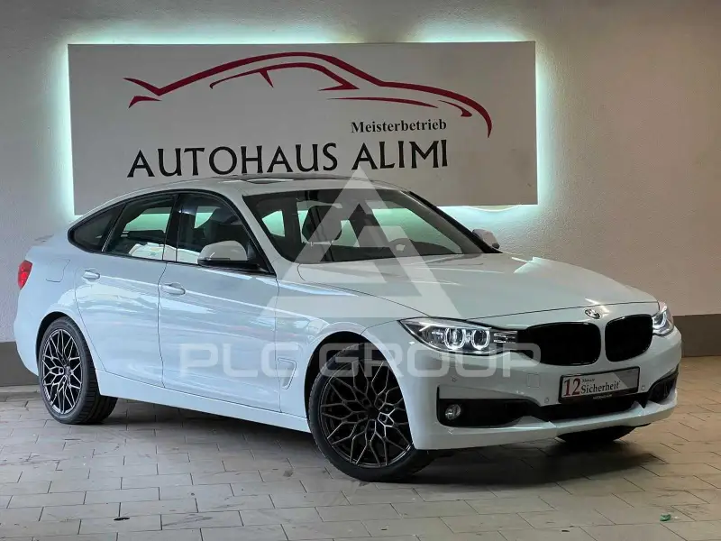 2015 BMW 320