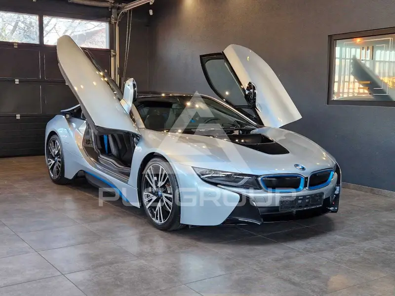 2015 BMW I8