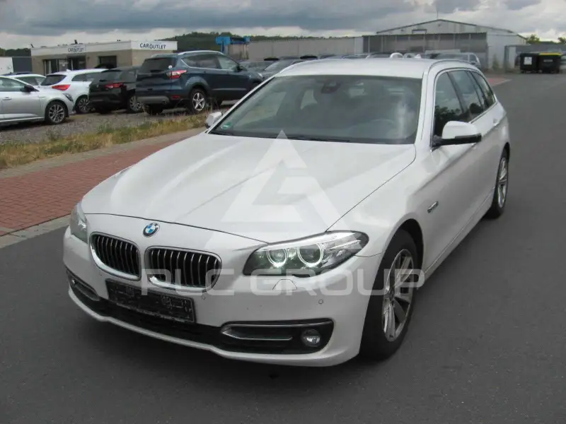 2015 BMW 520