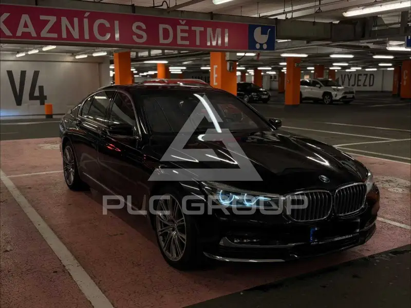 2015 BMW 730