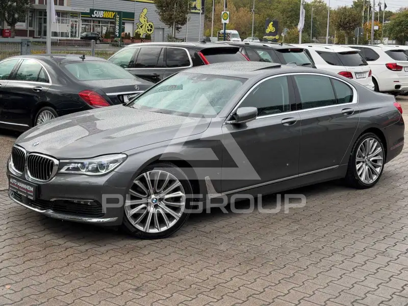 2015 BMW 730