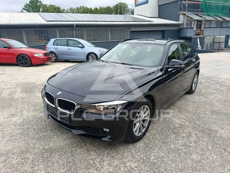 2015 BMW 318