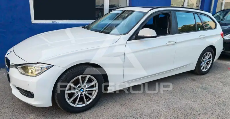 2015 BMW 318