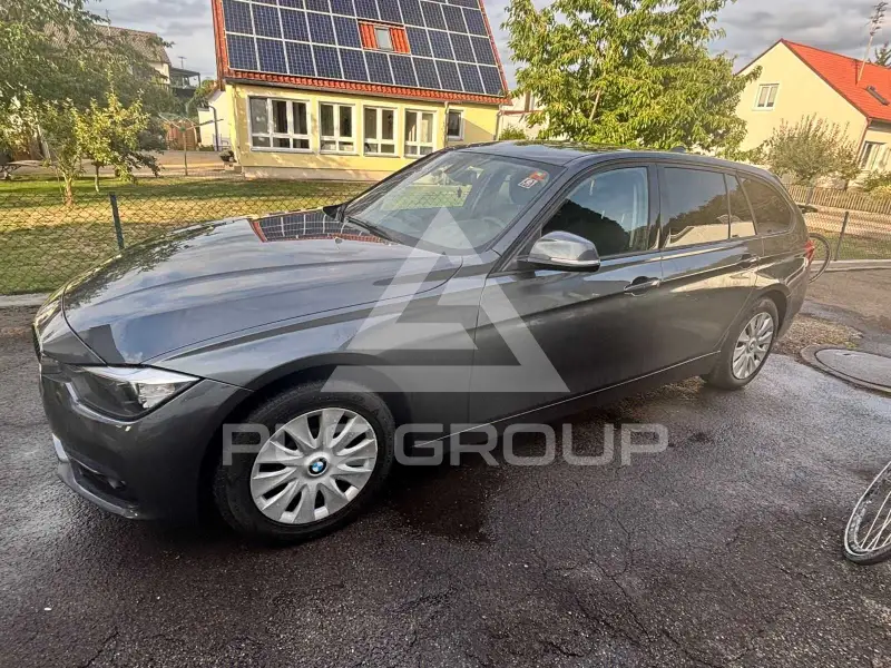 2015 BMW 318