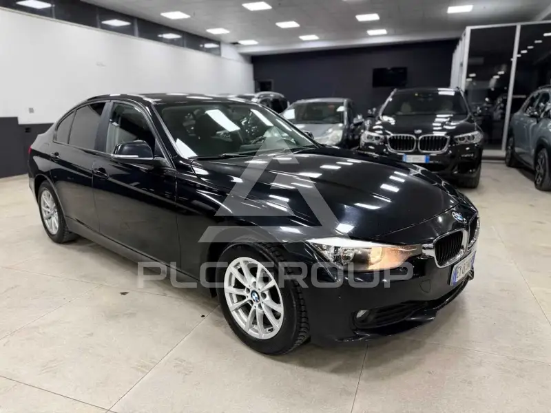 2015 BMW 318