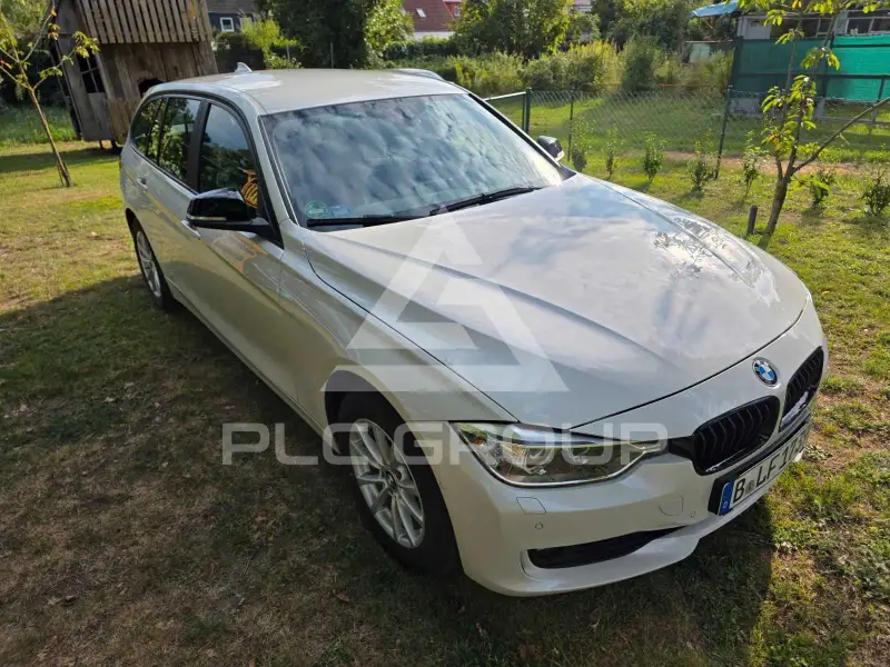 2015 BMW 318