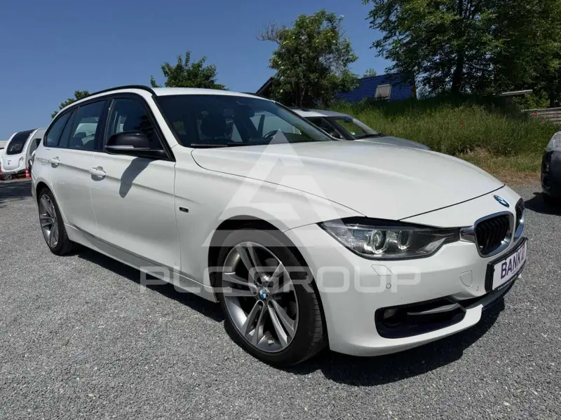 2015 BMW 318