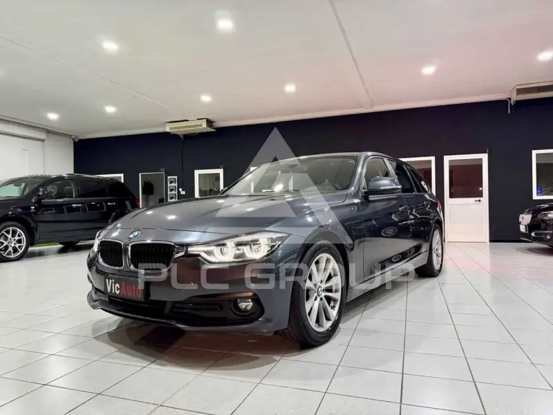 2015 BMW 318