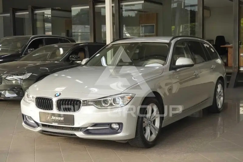 2015 BMW 318
