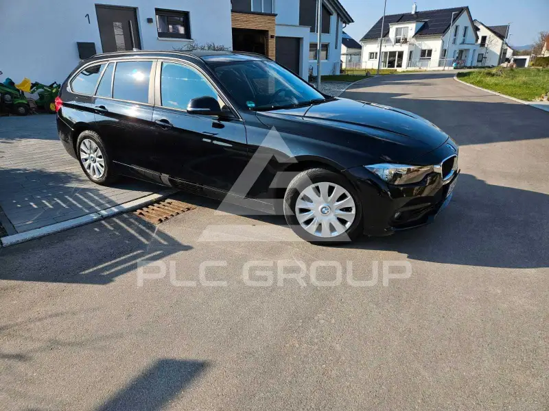 2015 BMW 318