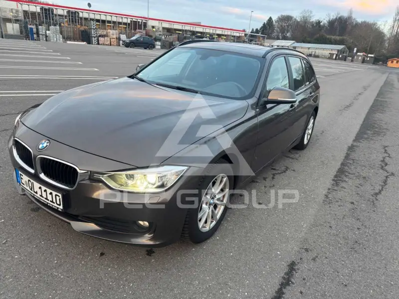 2015 BMW 318
