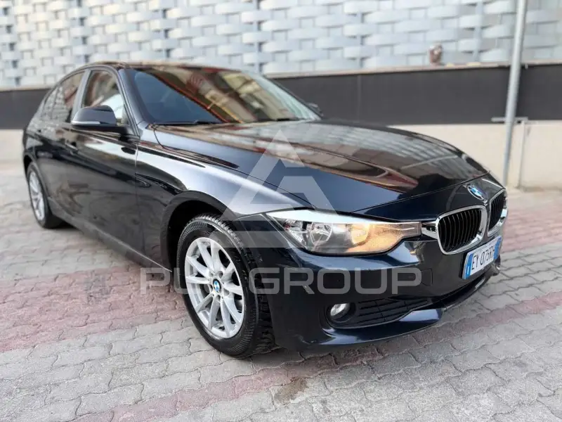 2015 BMW 318