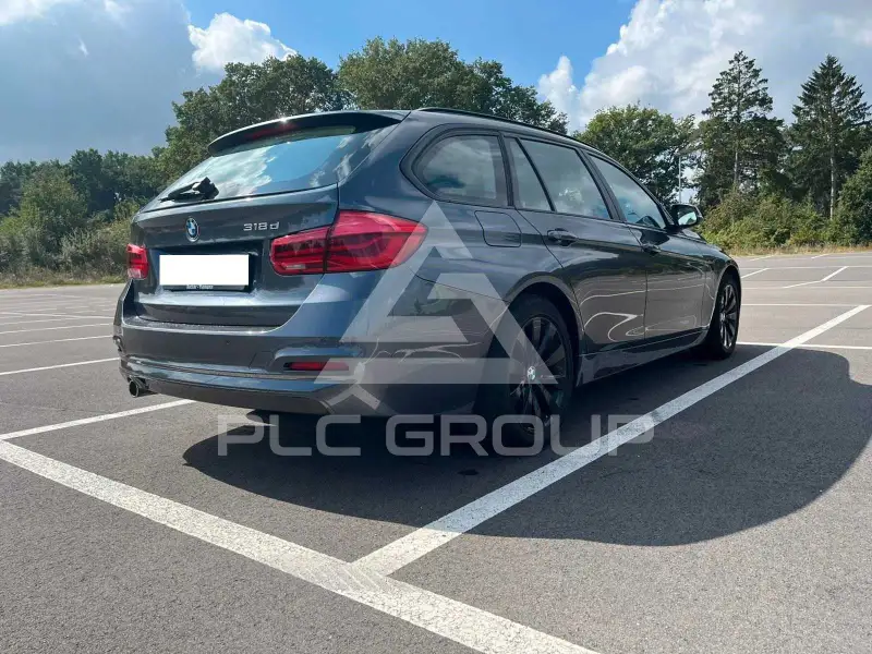 2015 BMW 318