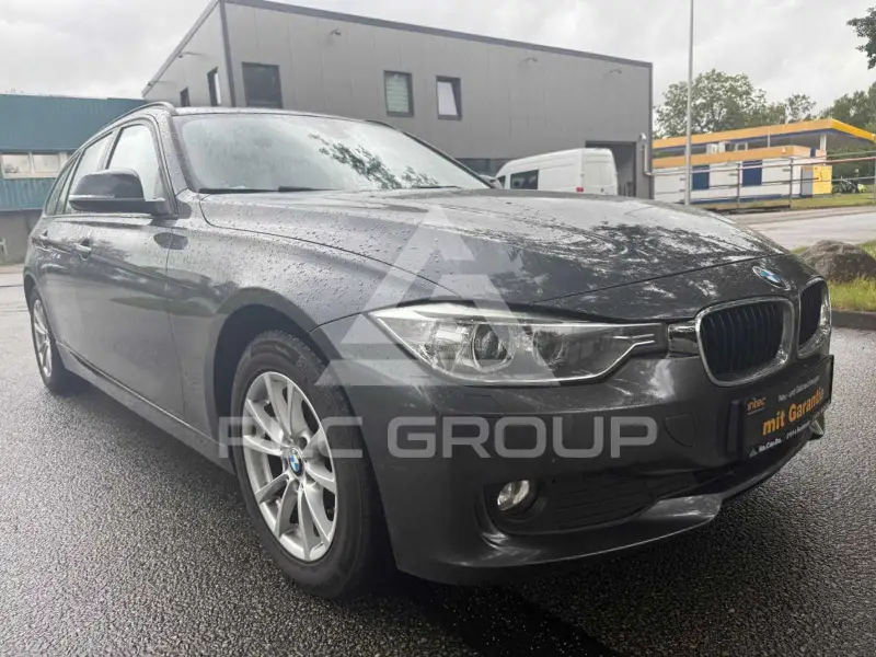 2015 BMW 318