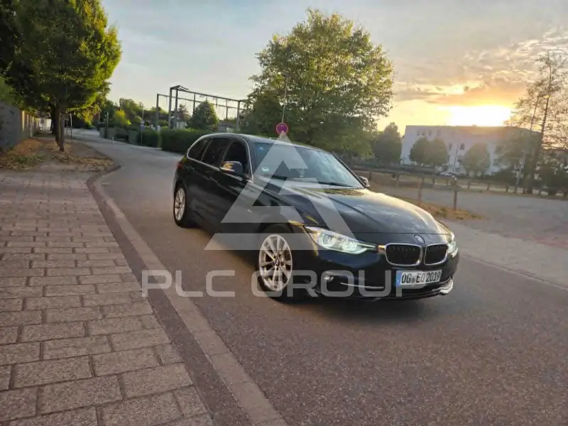 2015 BMW 318