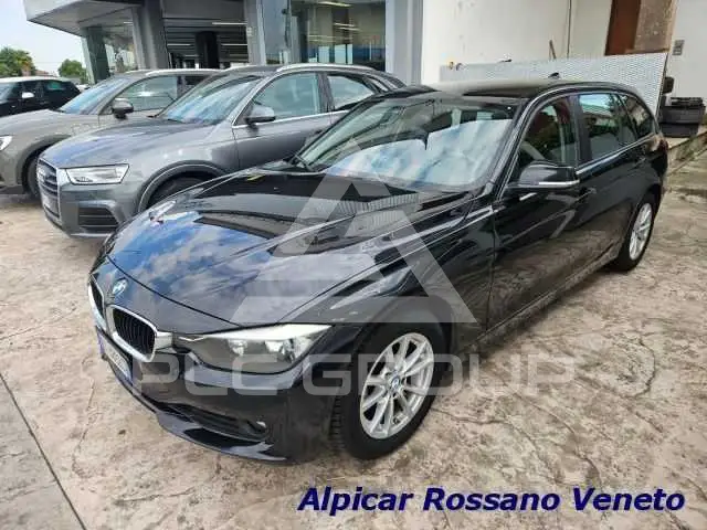 2015 BMW 318