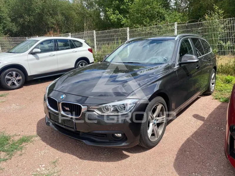 2015 BMW 318