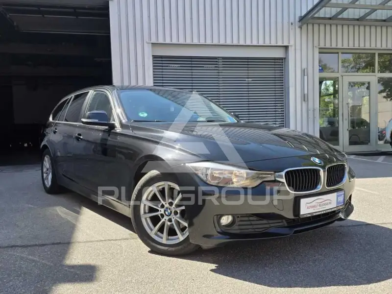 2015 BMW 318