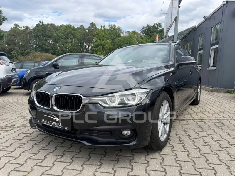 2015 BMW 318