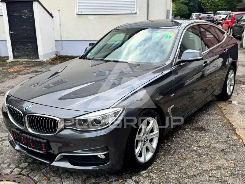 2015 BMW 320