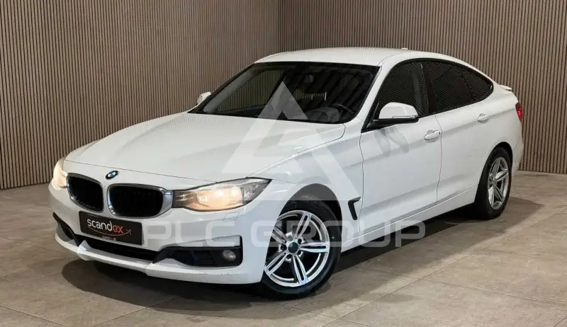 2015 BMW 320