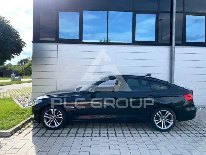 2015 BMW 320