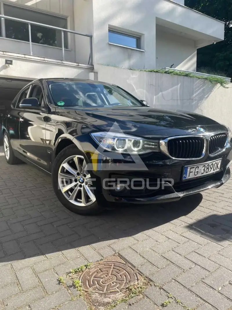 2015 BMW 320
