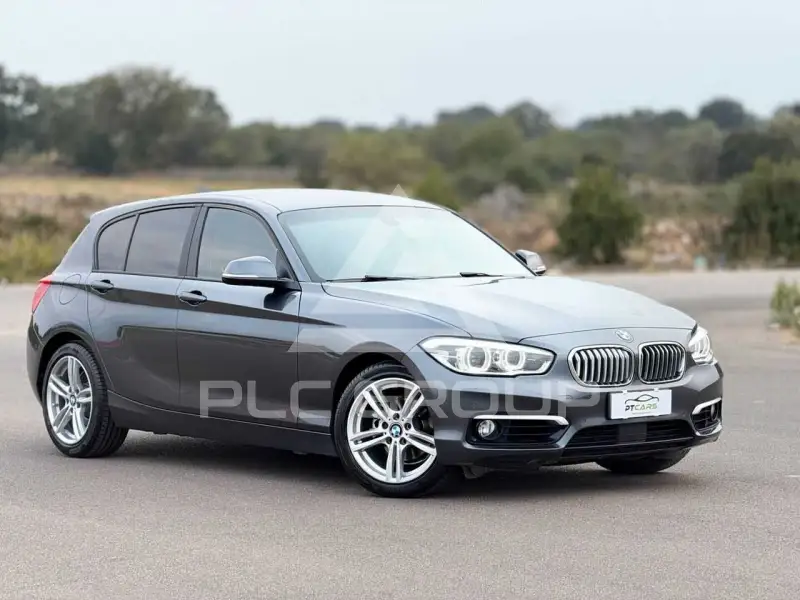 2015 BMW 118