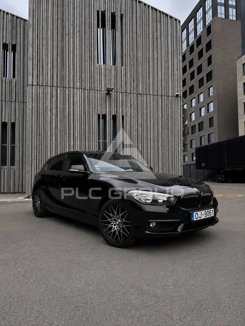 2015 BMW 114
