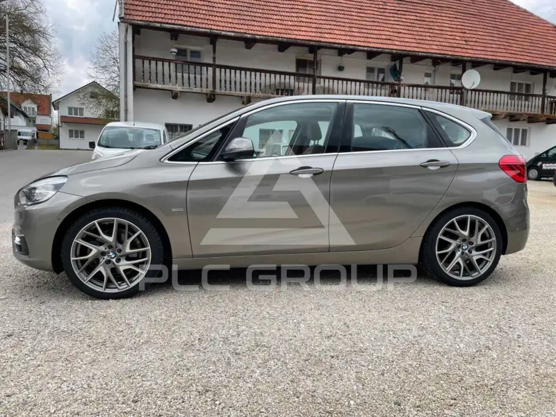 2015 BMW 220
