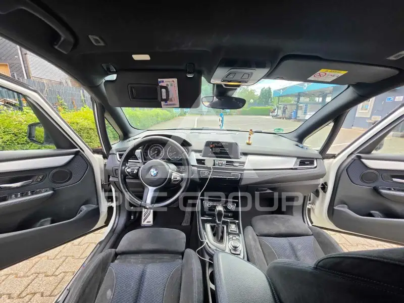 2015 BMW 220