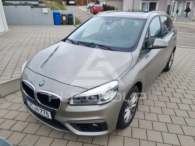 2015 BMW 220