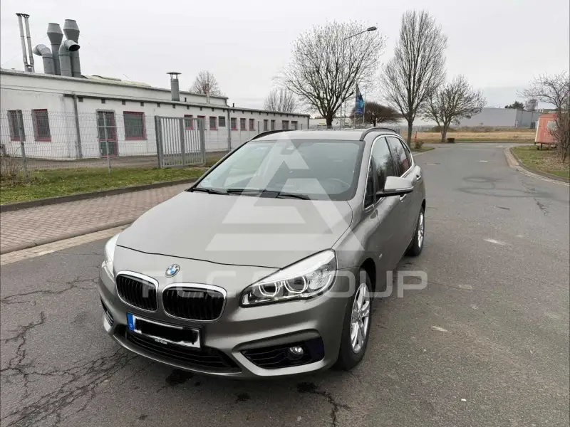 2015 BMW 220