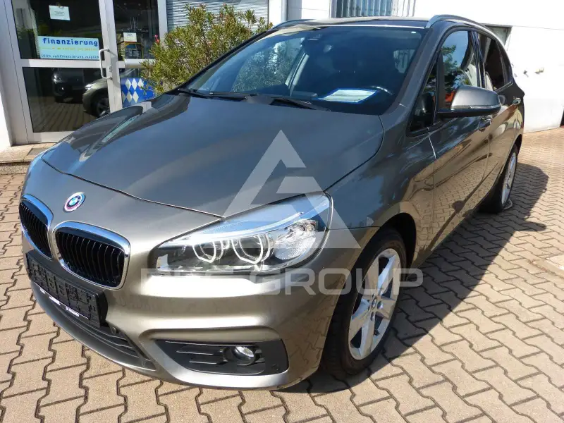 2015 BMW 220