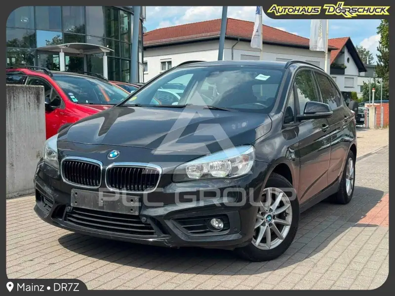 2015 BMW 220