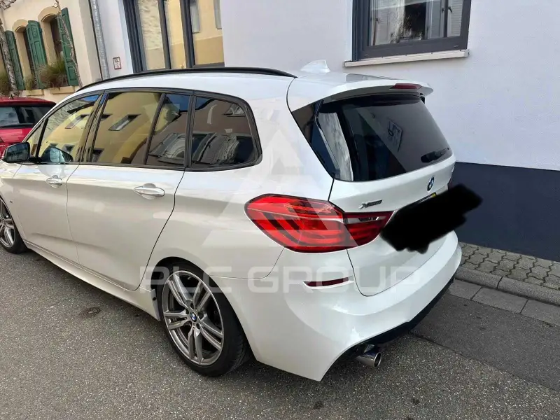 2015 BMW 220