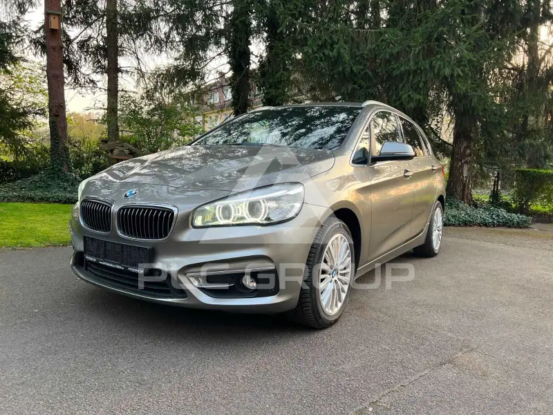 2015 BMW 220