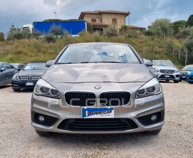 2015 BMW 220