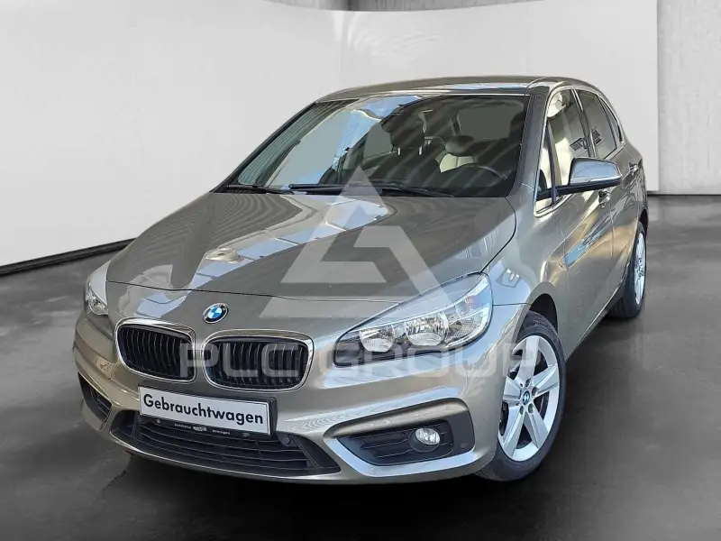 2015 BMW 220