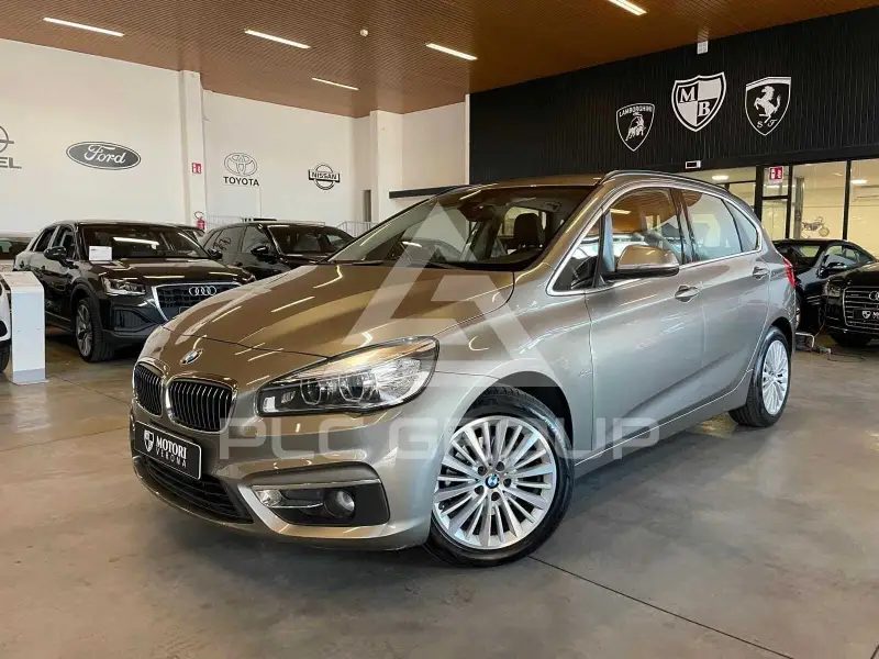 2015 BMW 218