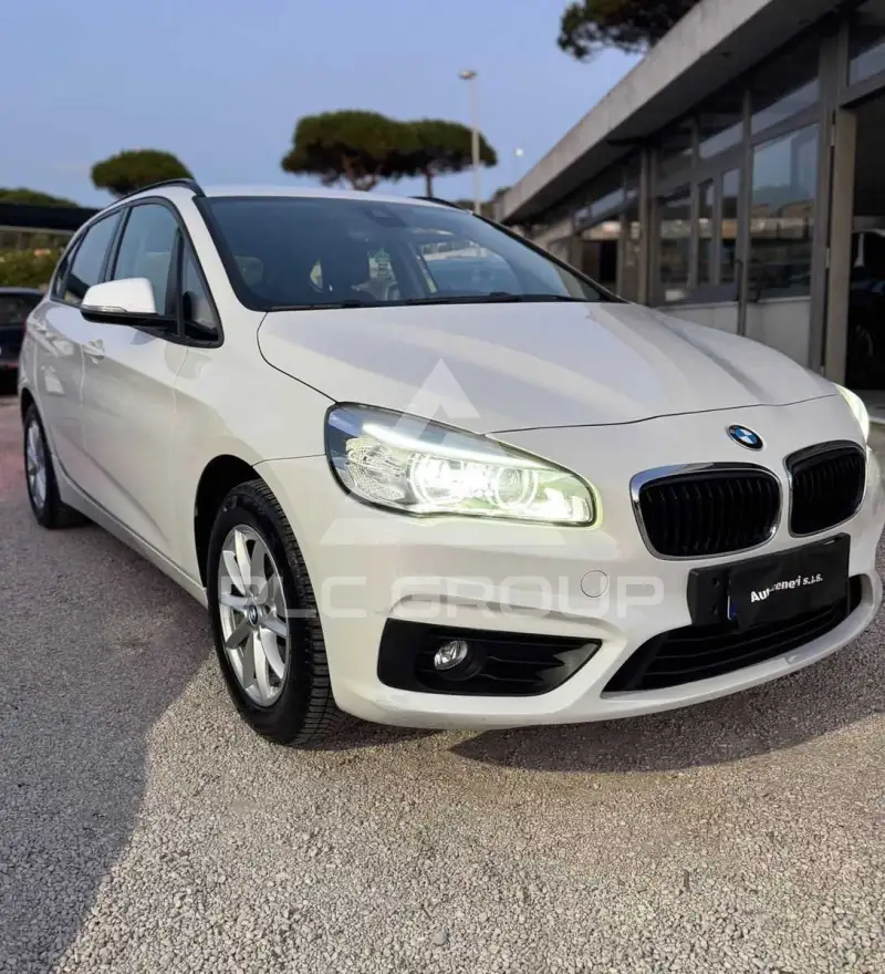 2015 BMW 218