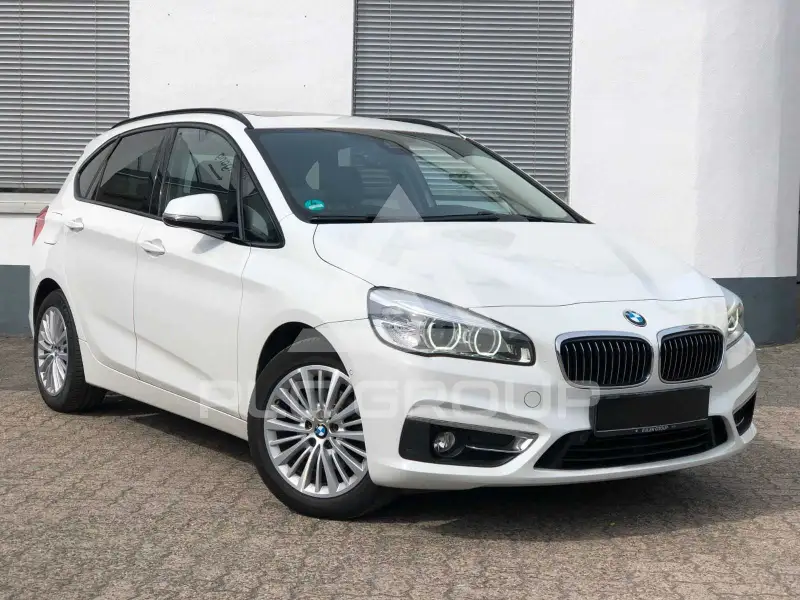 2015 BMW 218